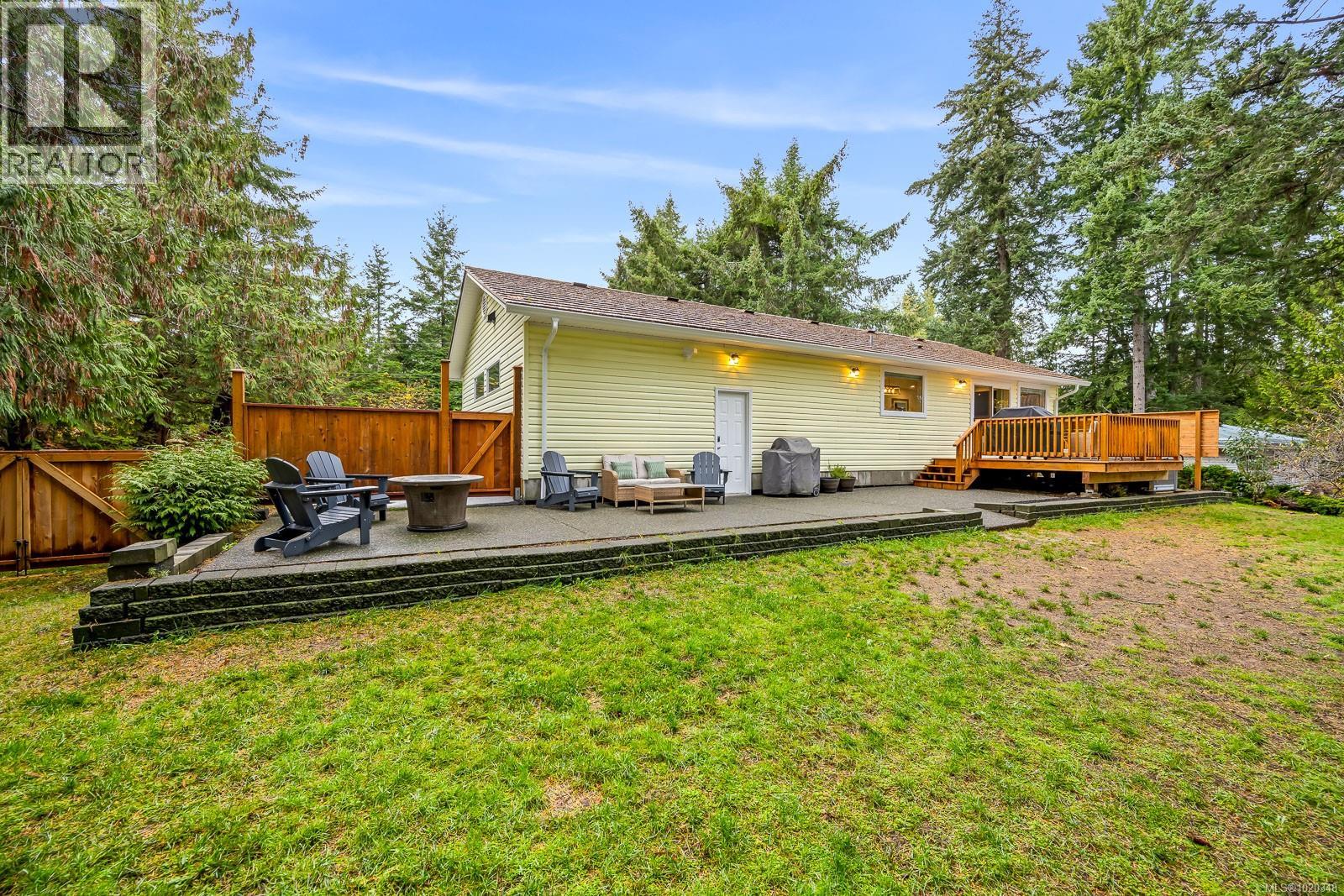 6508 Mystery Beach Rd, Fanny Bay, British Columbia  V0R 1W0 - Photo 37 - 1020348