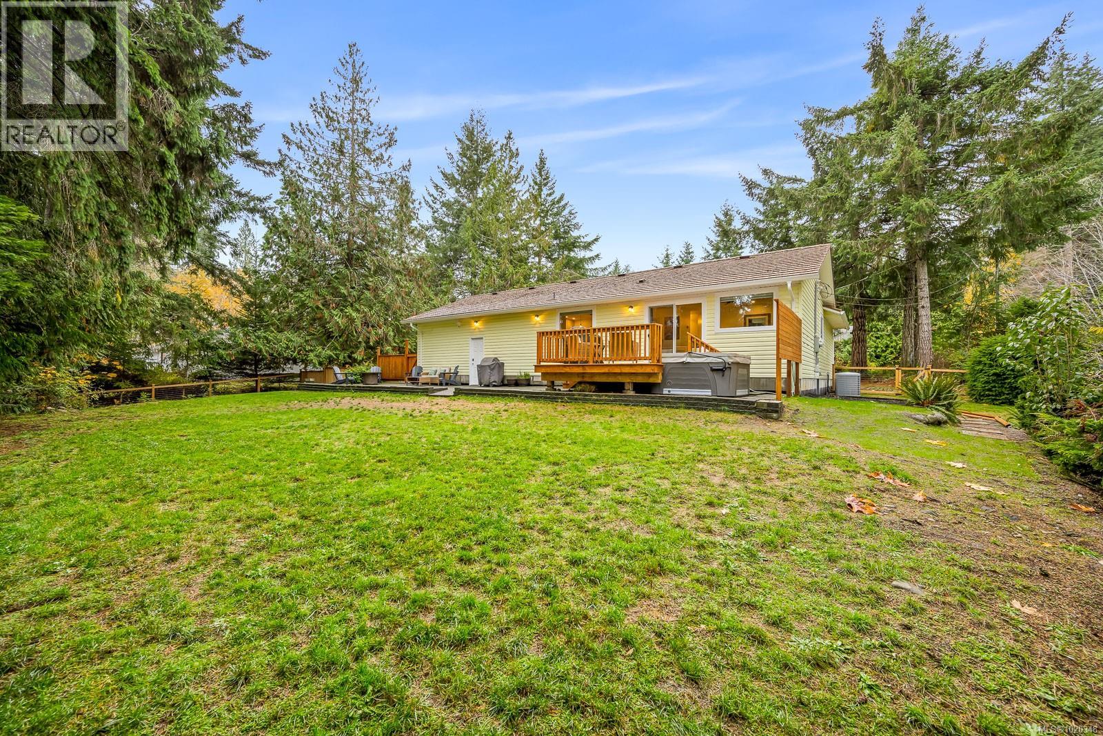 6508 Mystery Beach Rd, Fanny Bay, British Columbia  V0R 1W0 - Photo 38 - 1020348