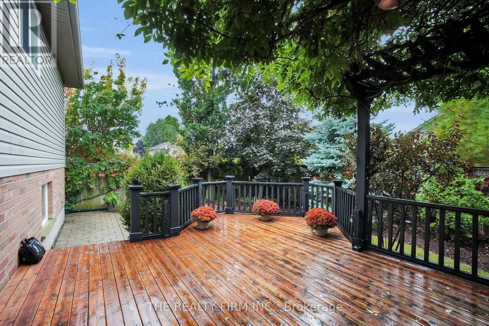 1689 Bayswater Crescent, London North, Ontario  N6G 5M9 - Photo 38 - X12521304