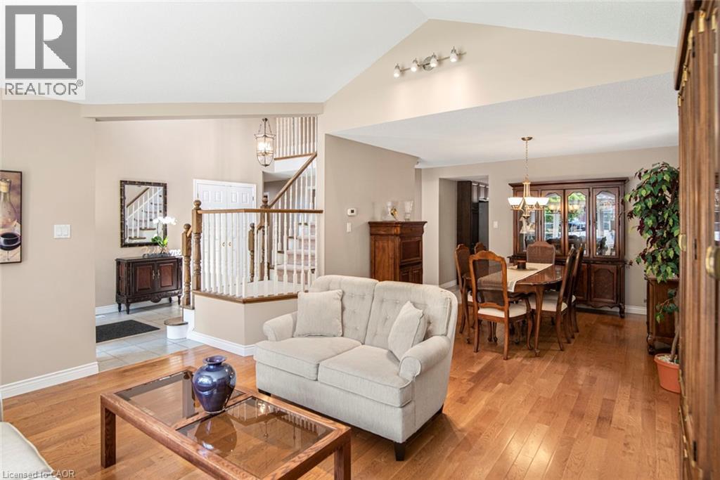 149 Dorchester Drive, Grimsby, Ontario  L3M 5J9 - Photo 10 - 40755053