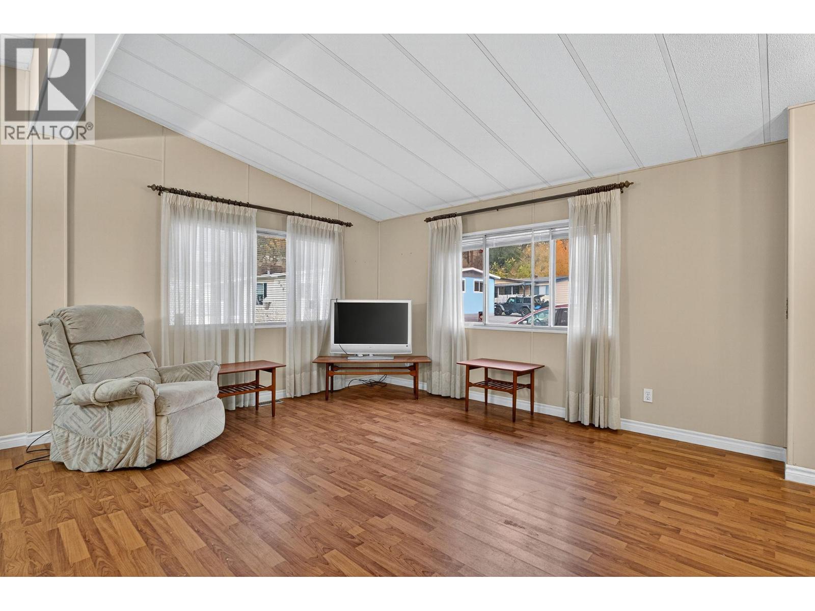 1999 97 Highway S Unit# 241, West Kelowna, British Columbia V1Z 1B2 - Photo 6 - 10368992