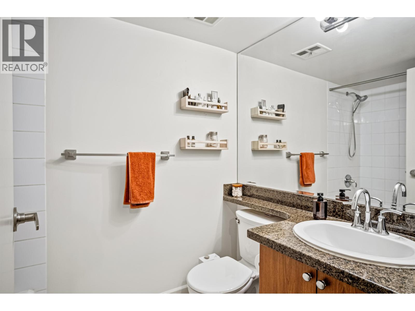 205 235 W 4th Street, North Vancouver, British Columbia V7M 1H8 - Photo 11 - R3066485