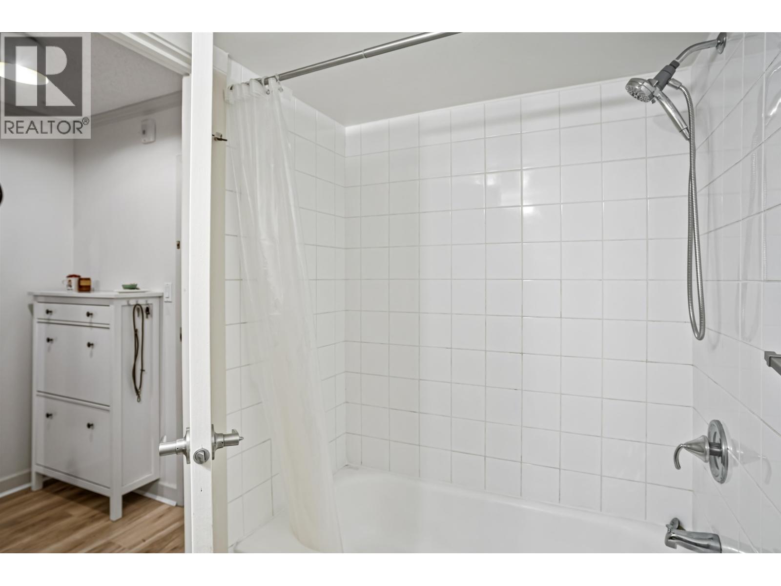 205 235 W 4th Street, North Vancouver, British Columbia V7M 1H8 - Photo 12 - R3066485