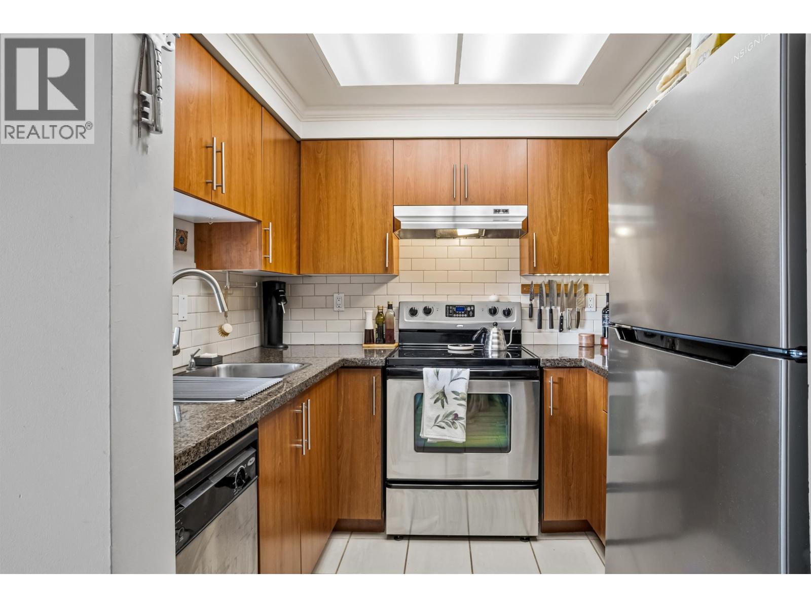 205 235 W 4th Street, North Vancouver, British Columbia V7M 1H8 - Photo 7 - R3066485