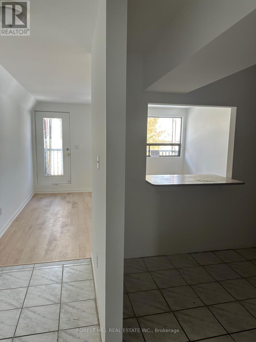 101 - 1899 Avenue Road, Toronto, Ontario  M5M 3Z9 - Photo 3 - C12538886