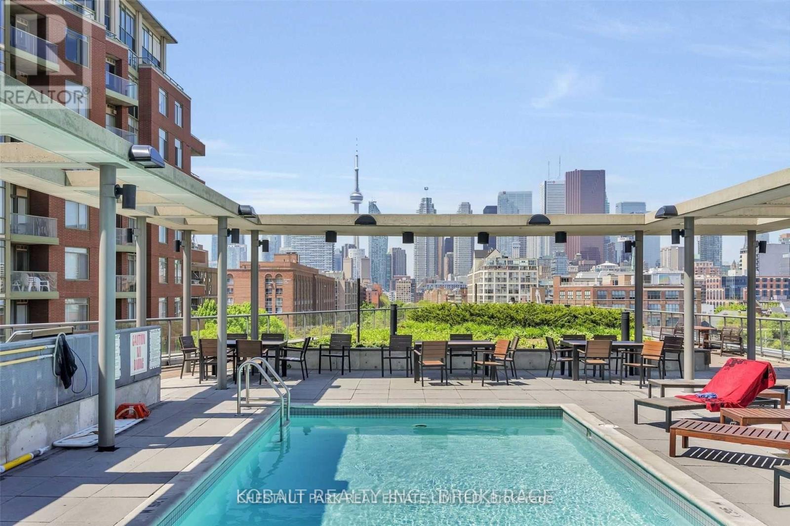 225 - 33 MILL STREET, Toronto, Ontario