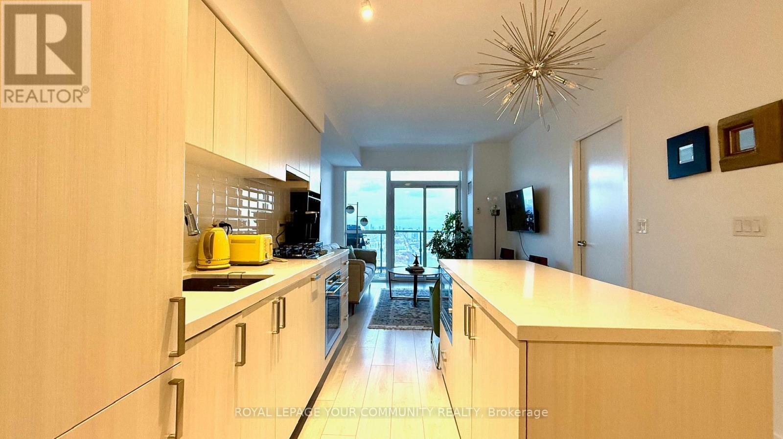 1806 - 501 St. Clair Avenue W, Toronto, Ontario  M5P 0A2 - Photo 6 - C12538914