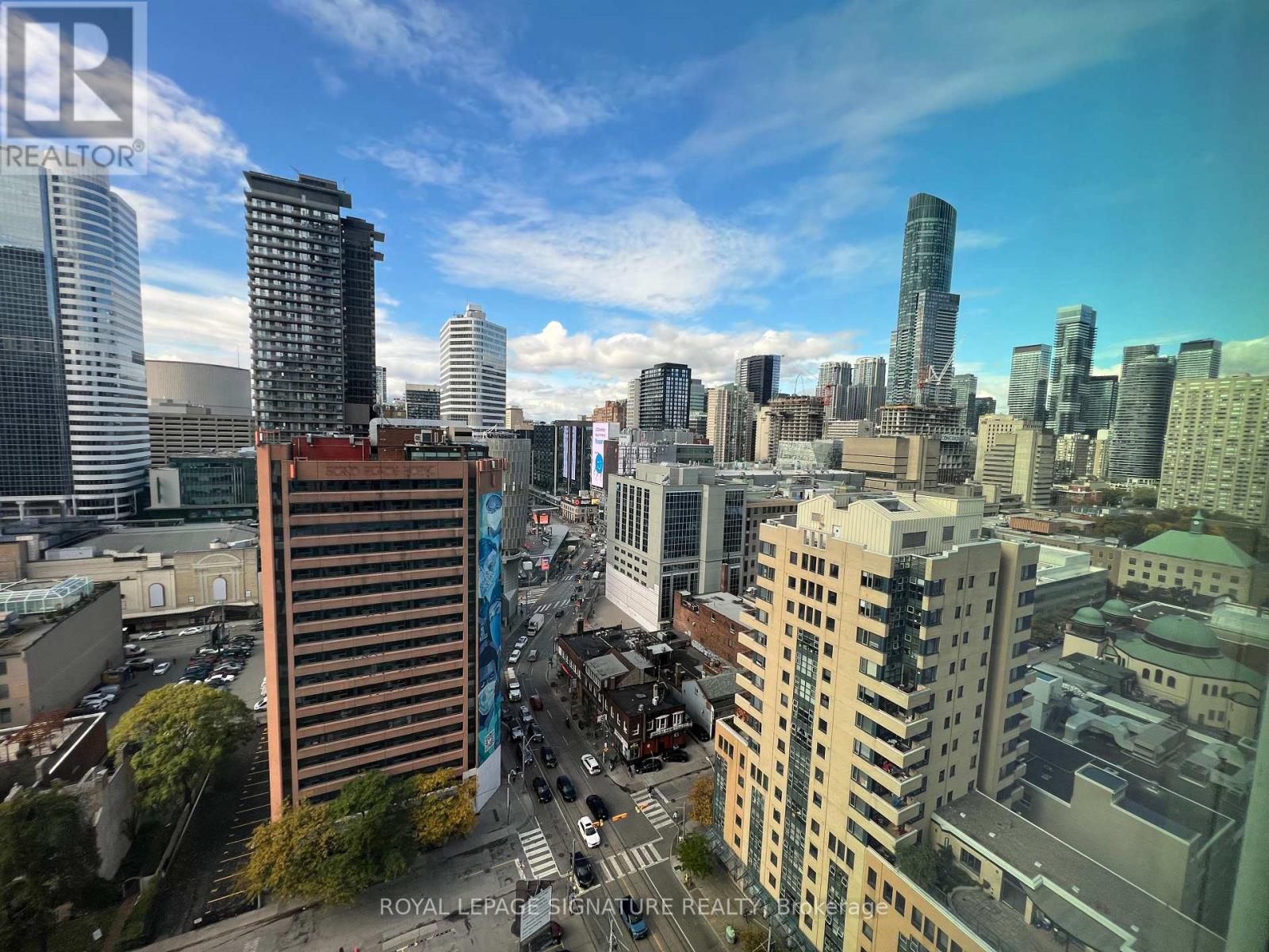 2001 - 252 Church Street, Toronto, Ontario  M5B 0E6 - Photo 2 - C12538922