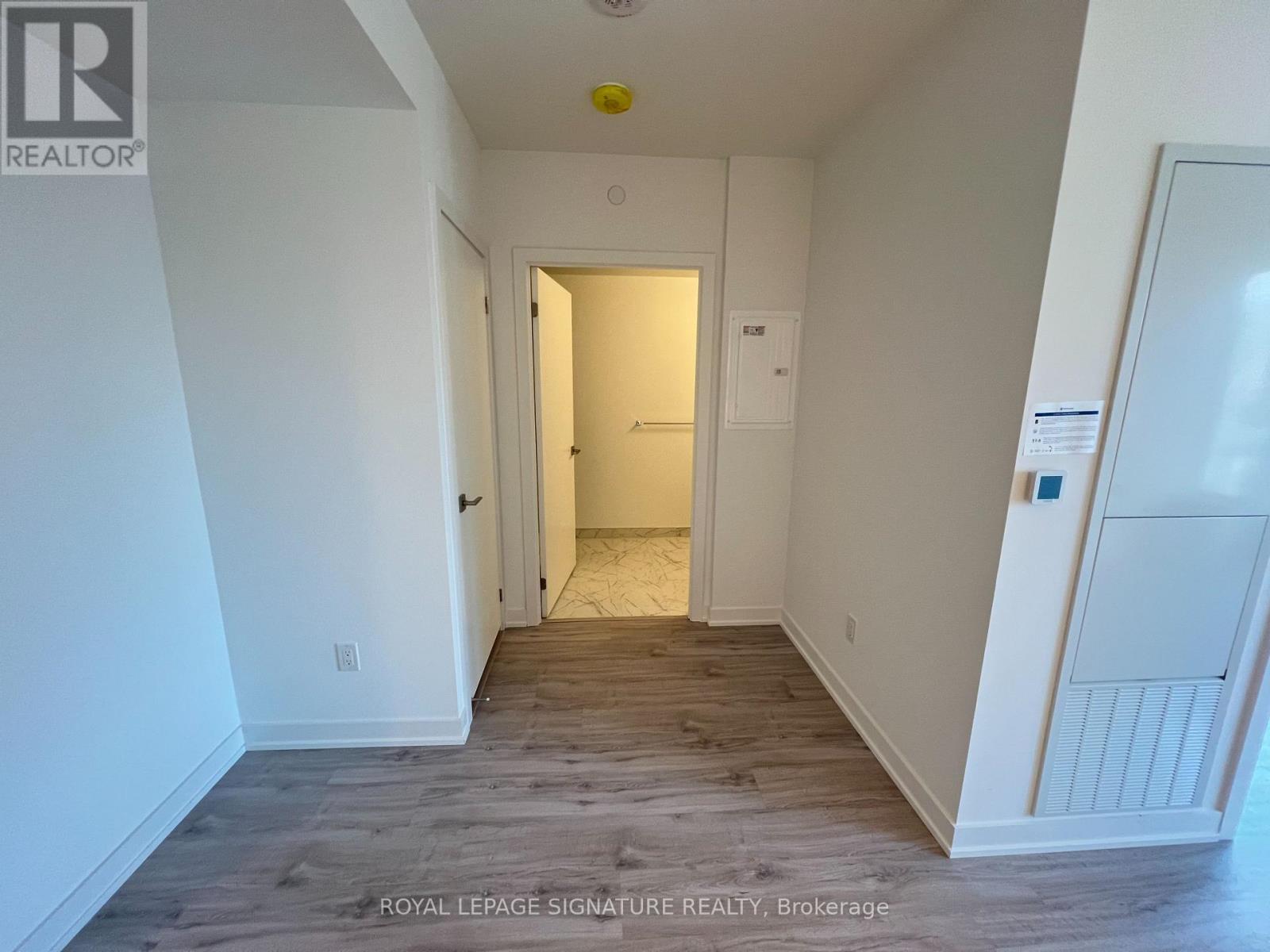 2001 - 252 Church Street, Toronto, Ontario  M5B 0E6 - Photo 5 - C12538922