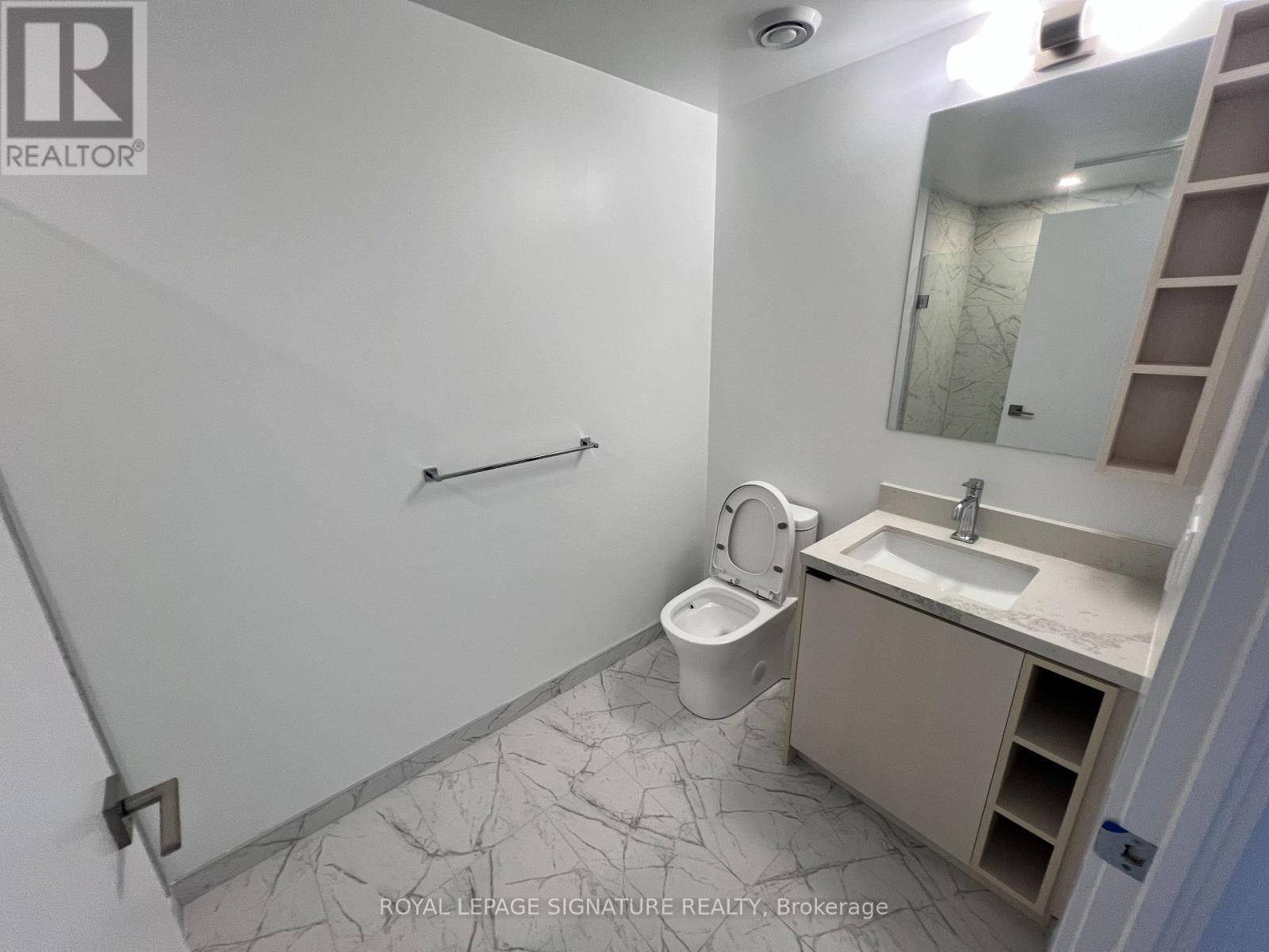 2001 - 252 Church Street, Toronto, Ontario  M5B 0E6 - Photo 7 - C12538922