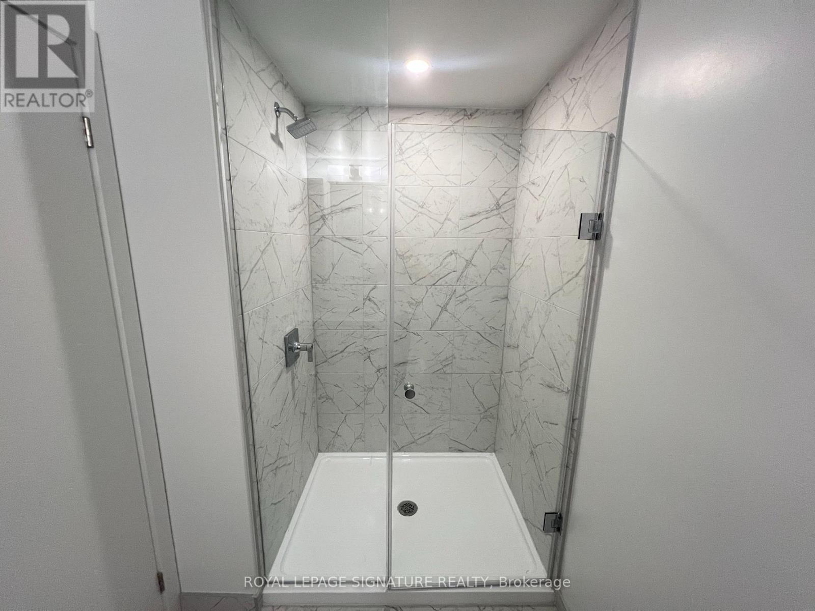 2001 - 252 Church Street, Toronto, Ontario  M5B 0E6 - Photo 8 - C12538922