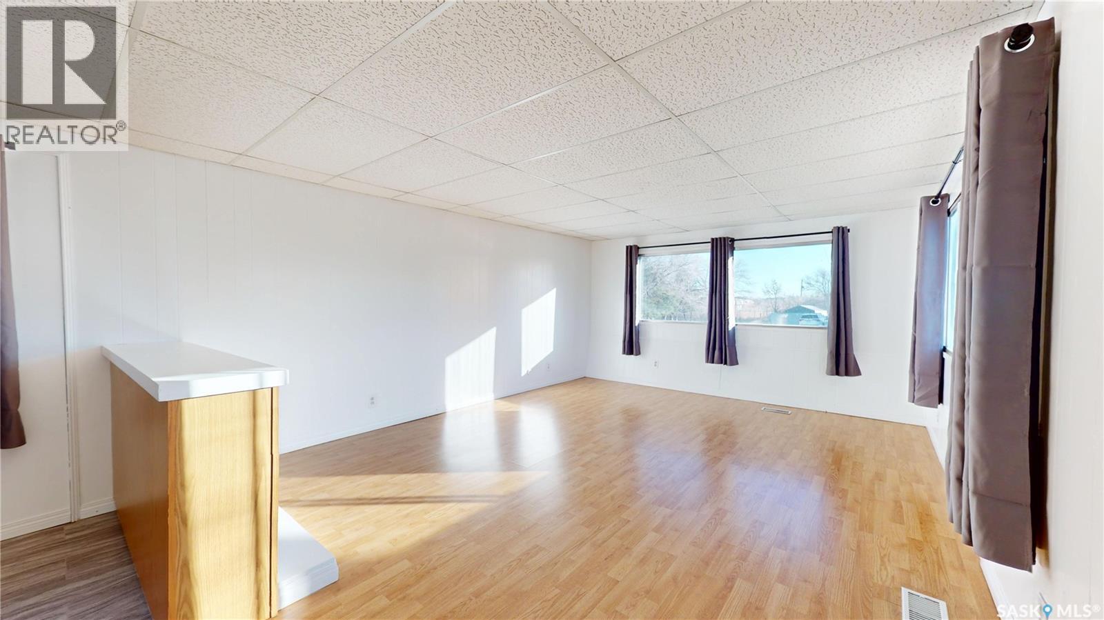 211 Railway Avenue, Wawota, Saskatchewan  S0G 5A0 - Photo 12 - SK023863