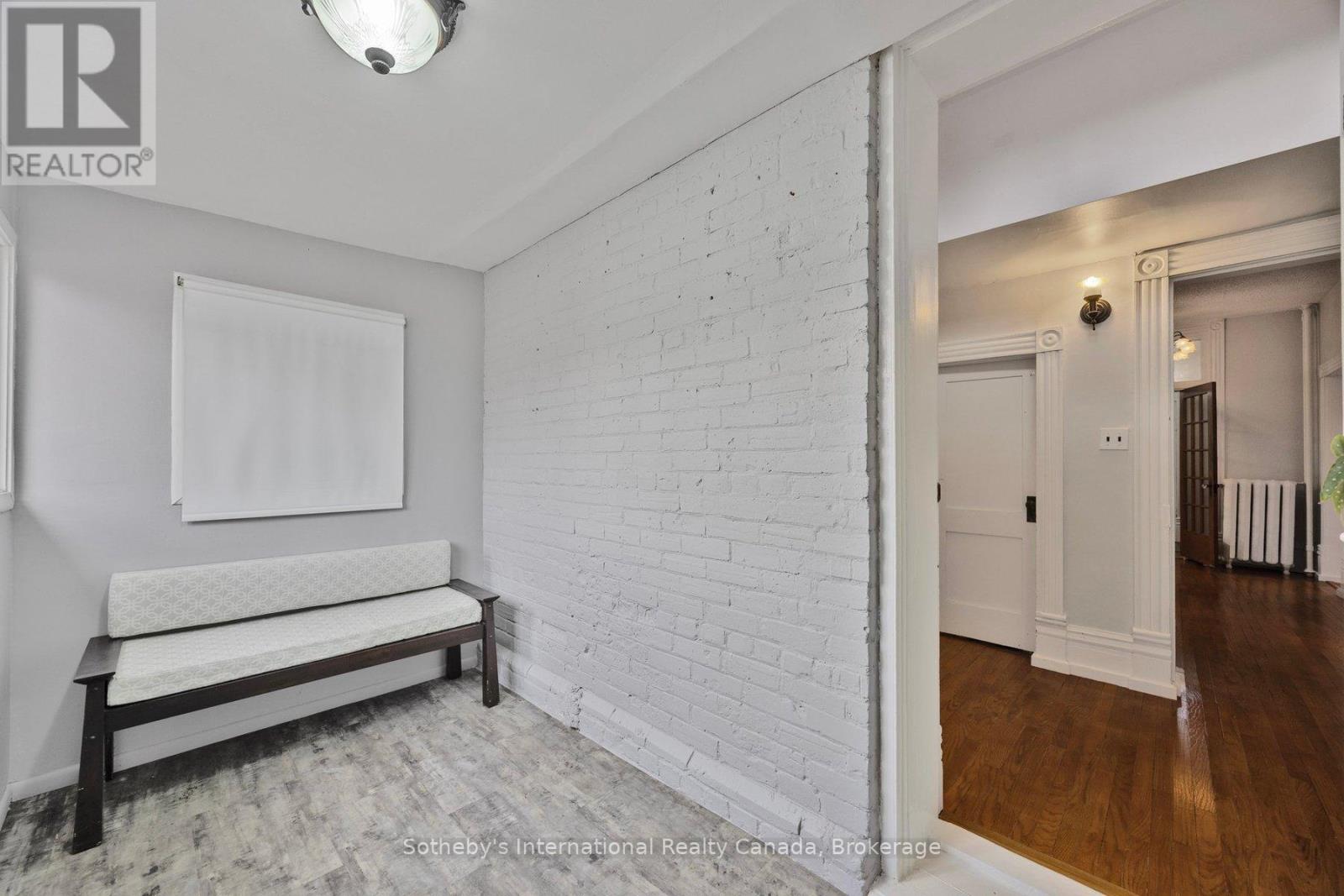 26 Robert Street E, Penetanguishene, Ontario  L9M 1K7 - Photo 26 - S12134452