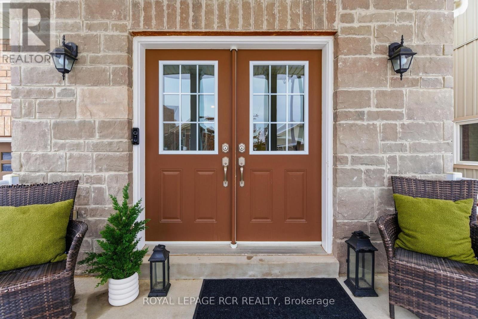 189 Richardson Crescent, Bradford West Gwillimbury (Bradford), Ontario  L3Z 0N5 - Photo 4 - N12538844