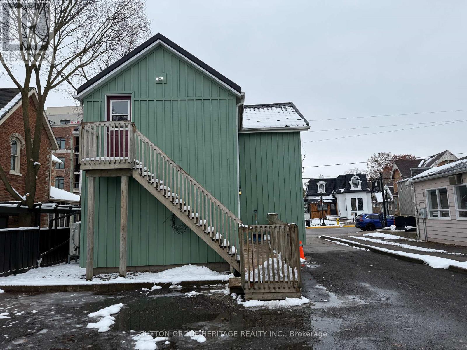 6198 Main Street, Whitchurch-Stouffville, Ontario  L4A 1T3 - Photo 2 - N12538864