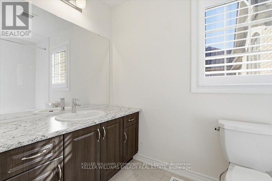 48 Golden Meadows Drive, Otonabee-South Monaghan, Ontario K9J 0K8 - Photo 19 - X12539066