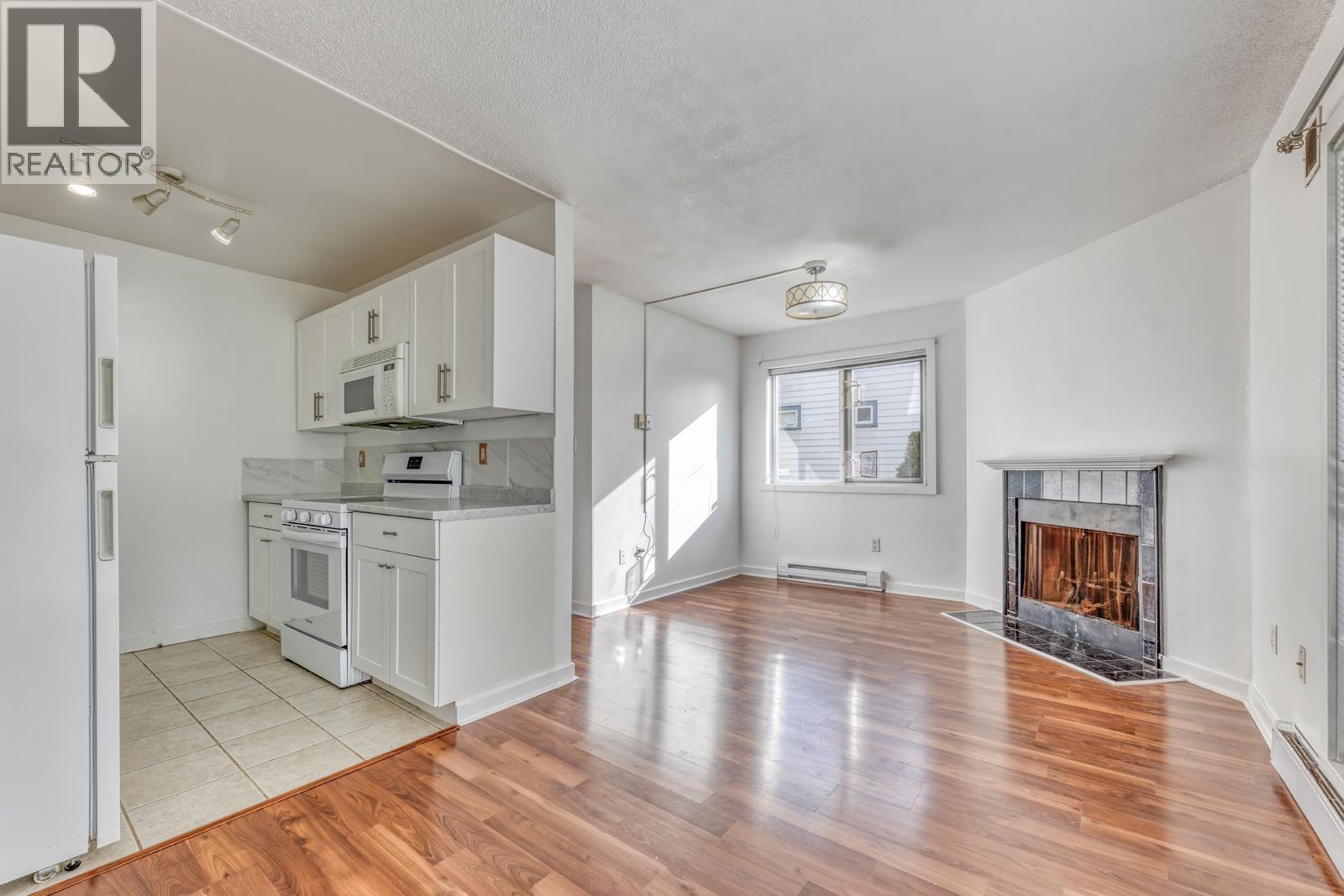 101 620 BLACKFORD STREET, New Westminster, British Columbia