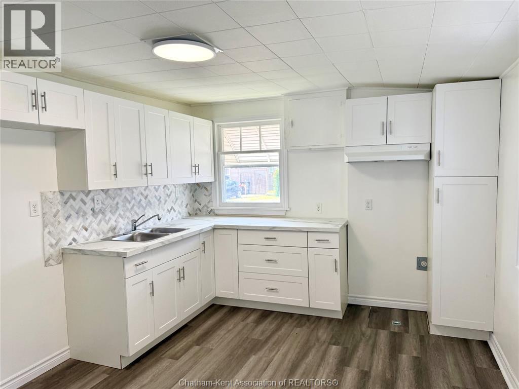 20 Mcnaughton Avenue, Wallaceburg, Ontario N8A 1R8 - Photo 13 - 25028692