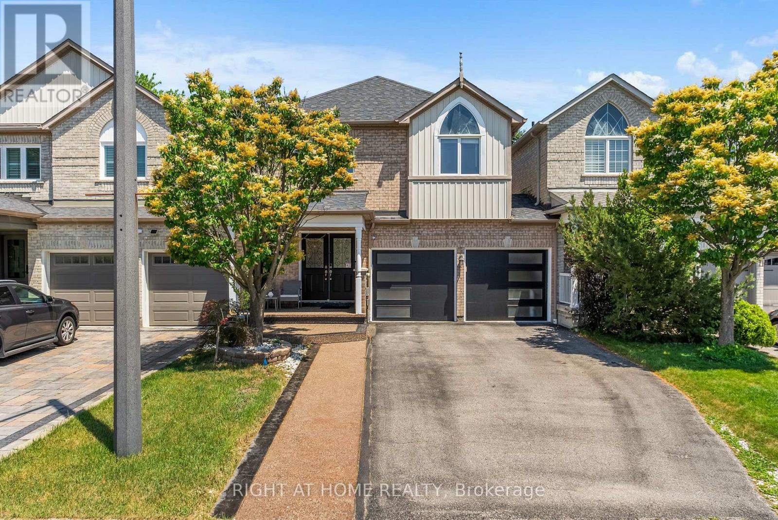 7229 PALLETT COURT, Mississauga, Ontario
