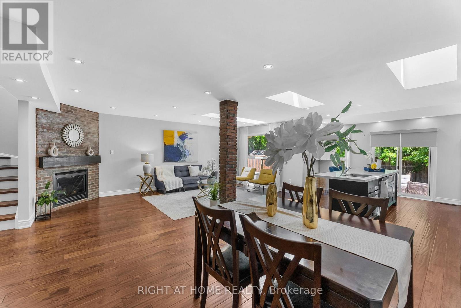 7229 Pallett Court, Mississauga, Ontario  L5N 8E5 - Photo 12 - W12538840