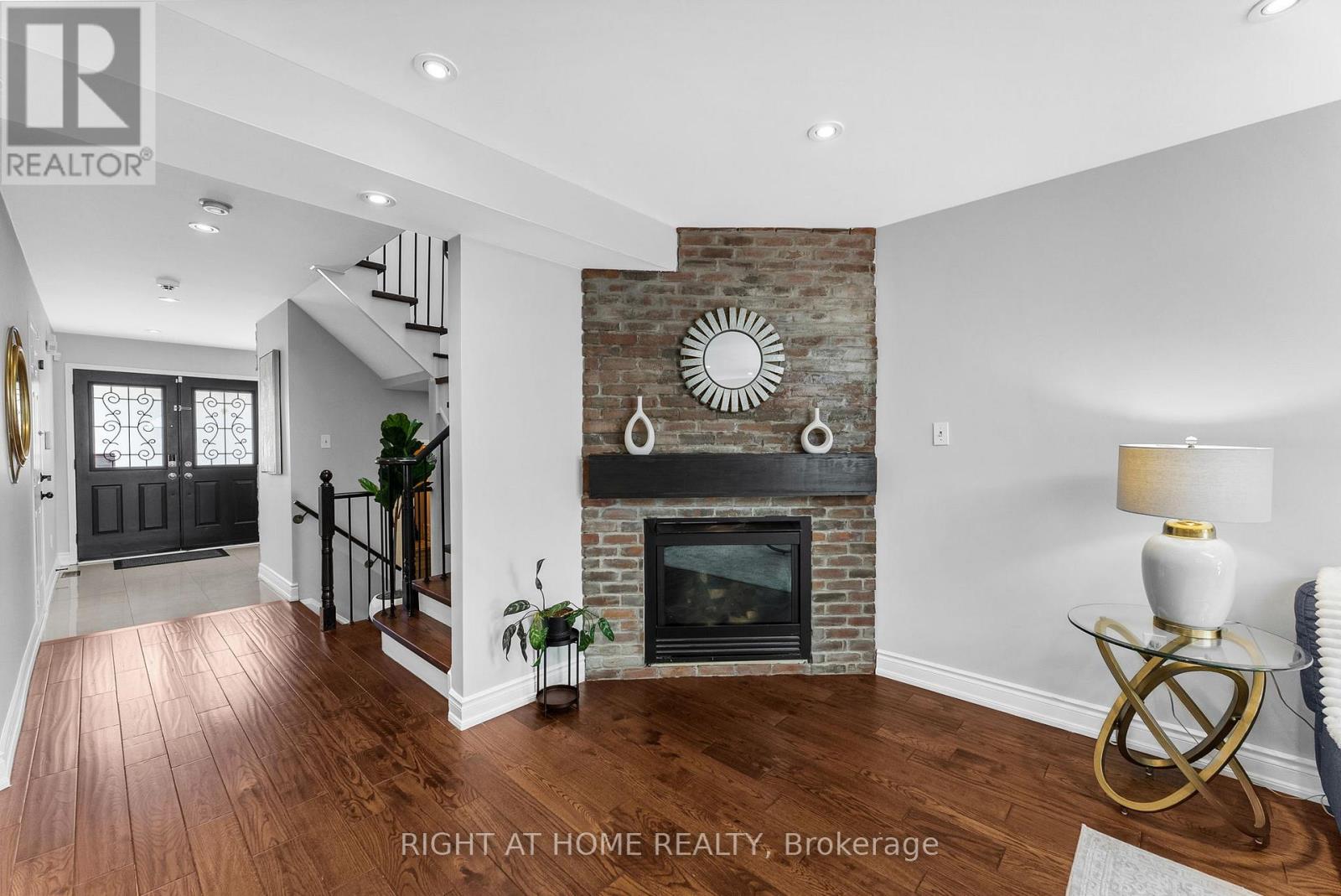 7229 Pallett Court, Mississauga, Ontario  L5N 8E5 - Photo 13 - W12538840