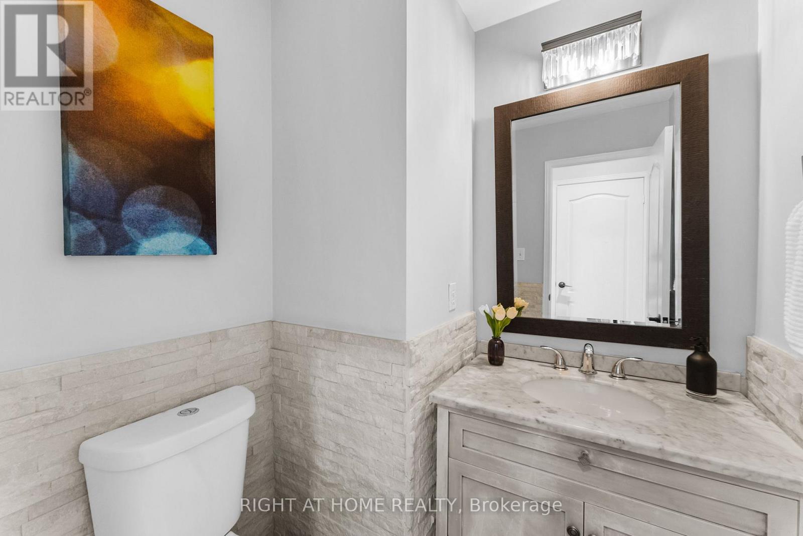 7229 Pallett Court, Mississauga, Ontario  L5N 8E5 - Photo 14 - W12538840