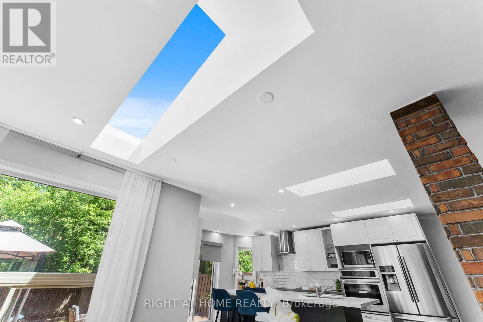 7229 Pallett Court, Mississauga, Ontario  L5N 8E5 - Photo 15 - W12538840