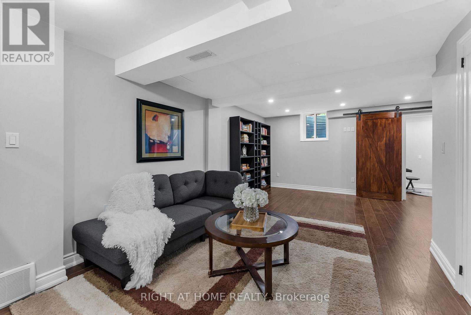 7229 Pallett Court, Mississauga, Ontario  L5N 8E5 - Photo 27 - W12538840