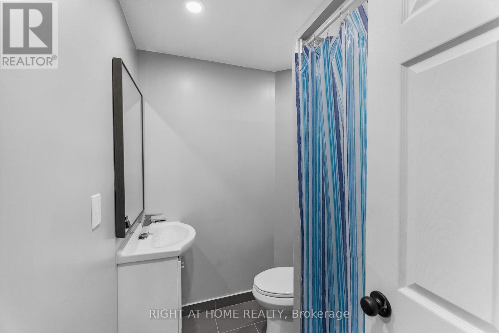 7229 Pallett Court, Mississauga, Ontario  L5N 8E5 - Photo 33 - W12538840