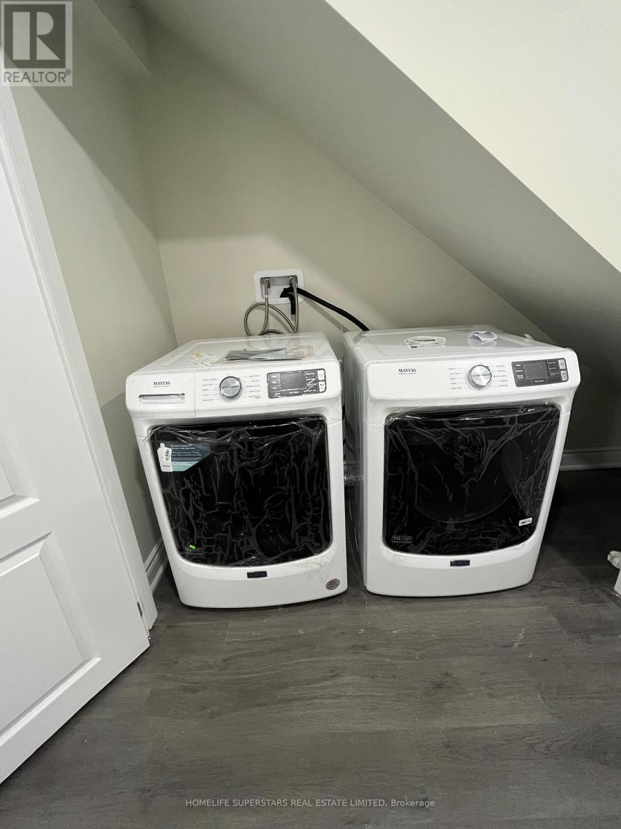 78 Circus Crescent, Brampton, Ontario  L7A 5E1 - Photo 10 - W12538848