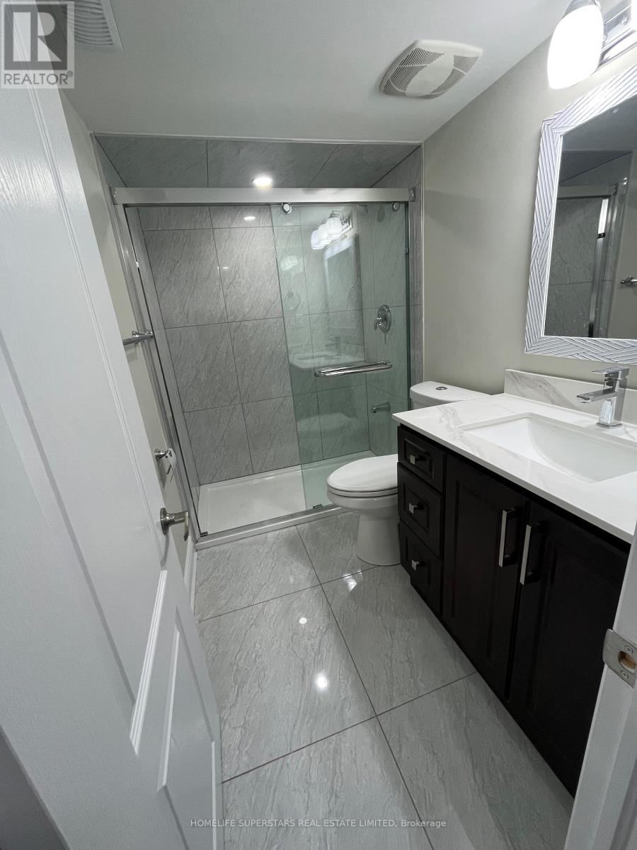 78 Circus Crescent, Brampton, Ontario  L7A 5E1 - Photo 7 - W12538848