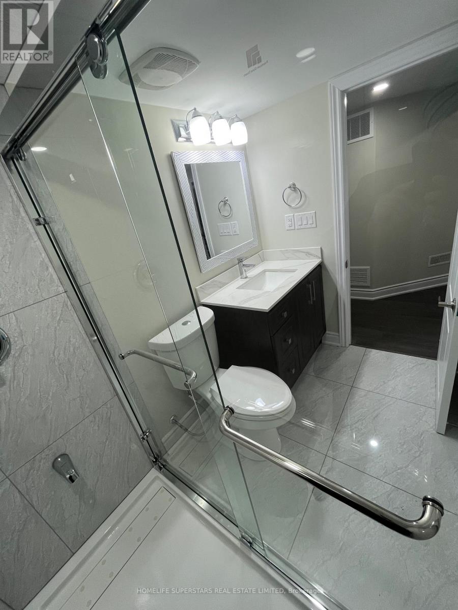 78 Circus Crescent, Brampton, Ontario  L7A 5E1 - Photo 8 - W12538848