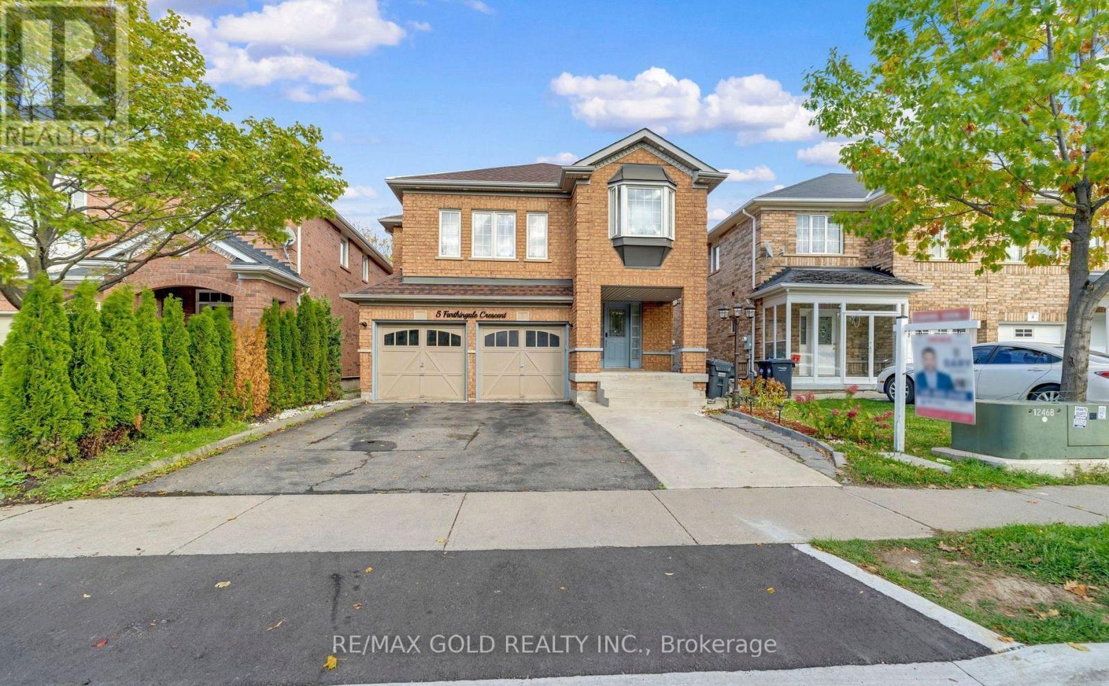 5 Farthingale Crescent, Brampton, Ontario  L7A 1R3 - Photo 1 - W12538858