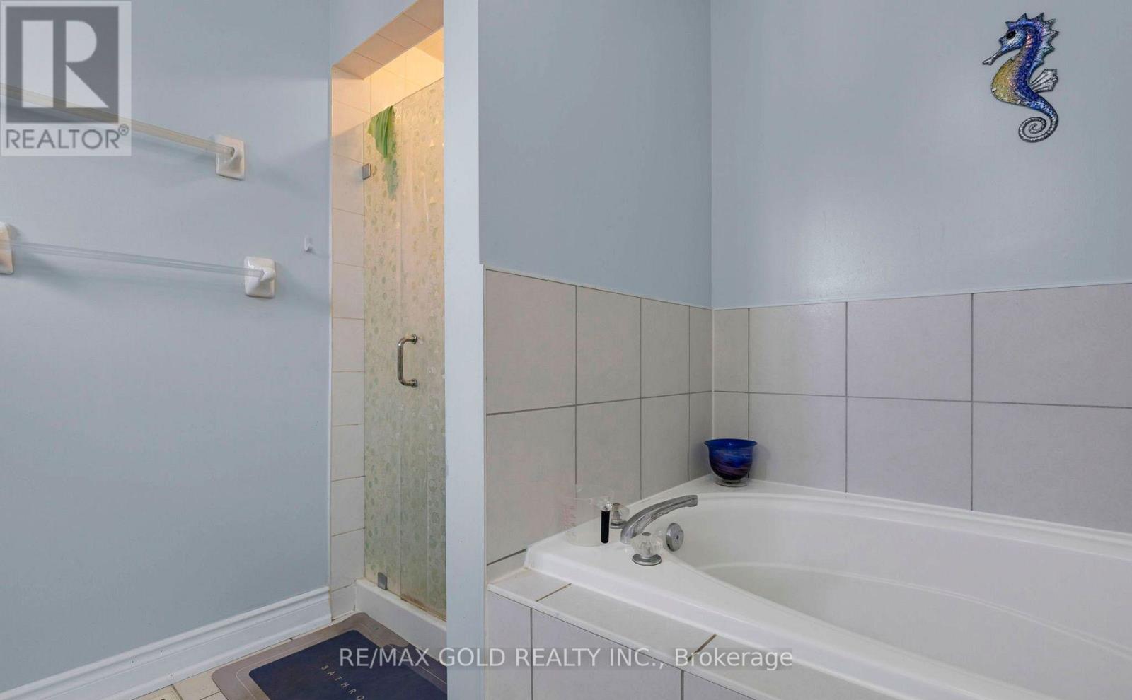 5 Farthingale Crescent, Brampton, Ontario  L7A 1R3 - Photo 24 - W12538858