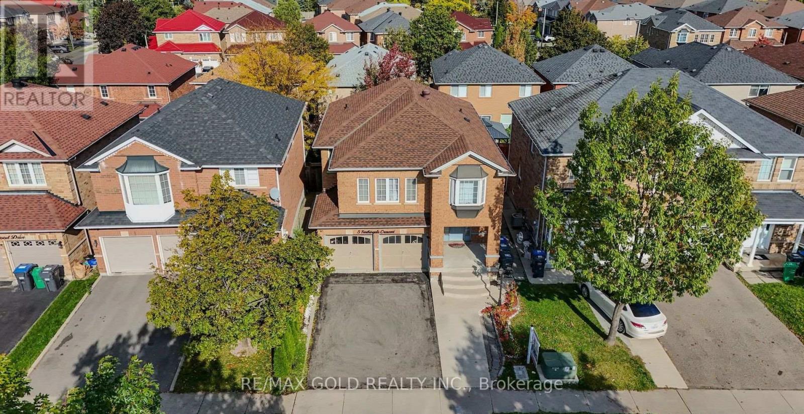 5 Farthingale Crescent, Brampton, Ontario  L7A 1R3 - Photo 47 - W12538858