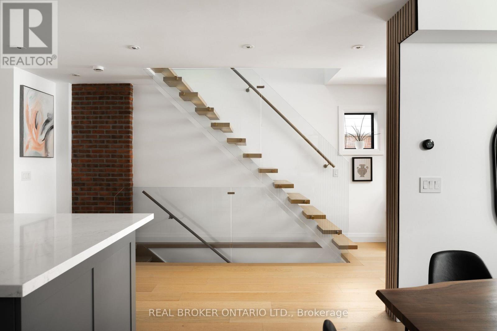 104 Greenlaw Avenue, Toronto, Ontario  M6H 3V5 - Photo 11 - W12538862