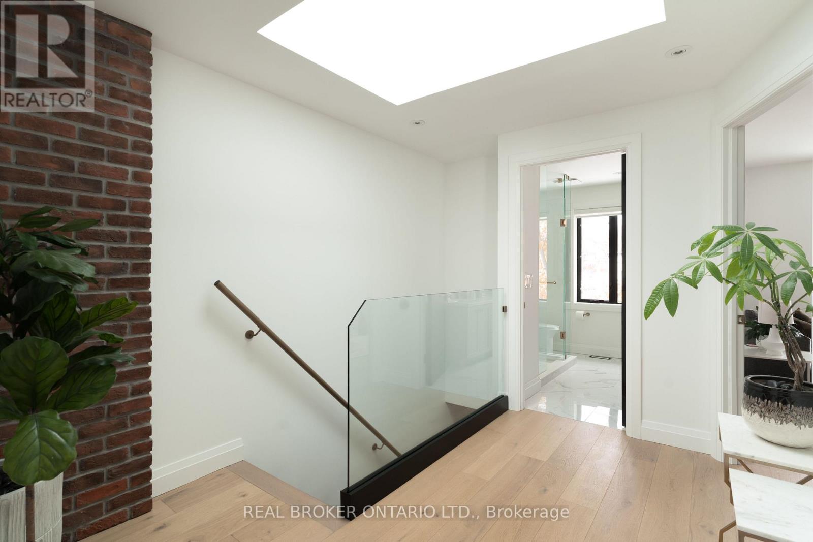 104 Greenlaw Avenue, Toronto, Ontario  M6H 3V5 - Photo 12 - W12538862