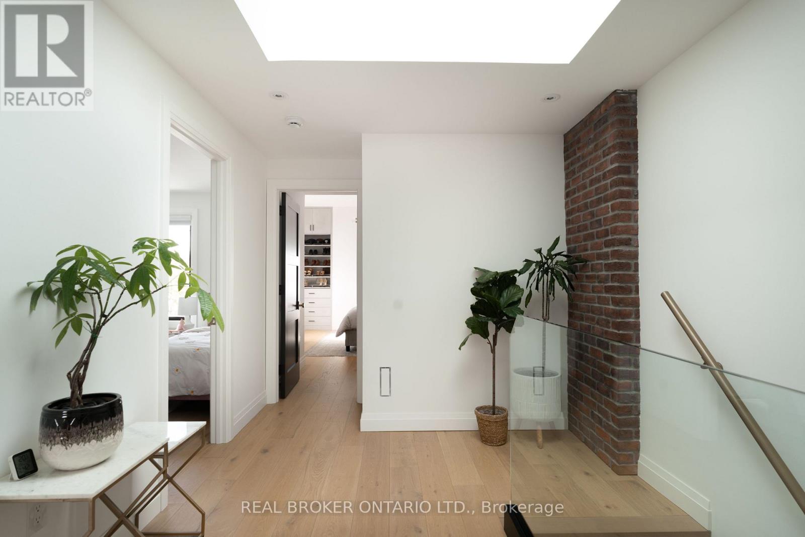 104 Greenlaw Avenue, Toronto, Ontario  M6H 3V5 - Photo 13 - W12538862