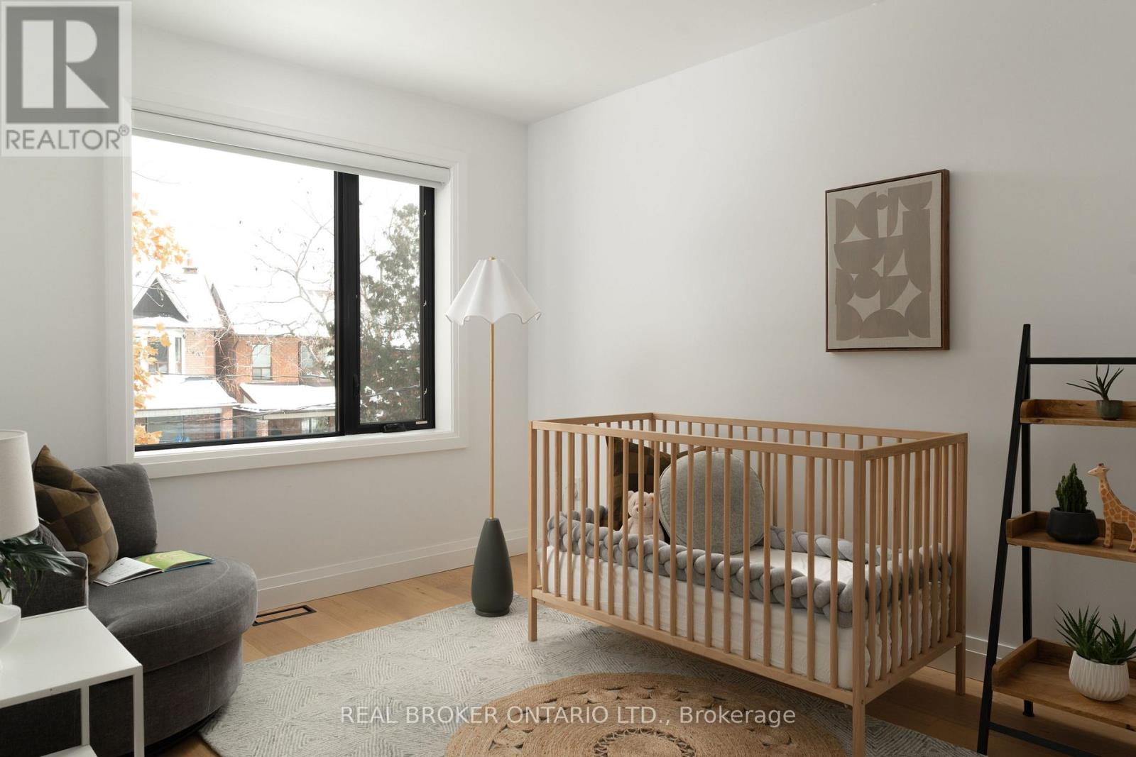 104 Greenlaw Avenue, Toronto, Ontario  M6H 3V5 - Photo 19 - W12538862