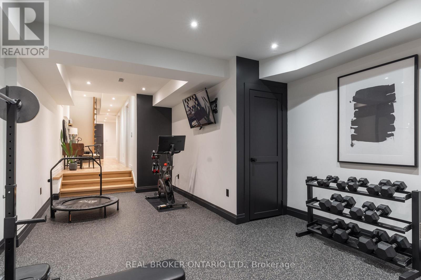 104 Greenlaw Avenue, Toronto, Ontario  M6H 3V5 - Photo 30 - W12538862