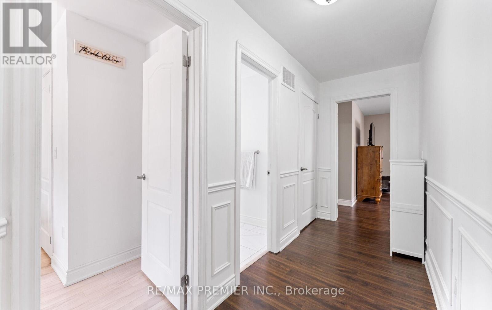 21 Yvonne Avenue, Toronto, Ontario  M3L 1C8 - Photo 16 - W12538878