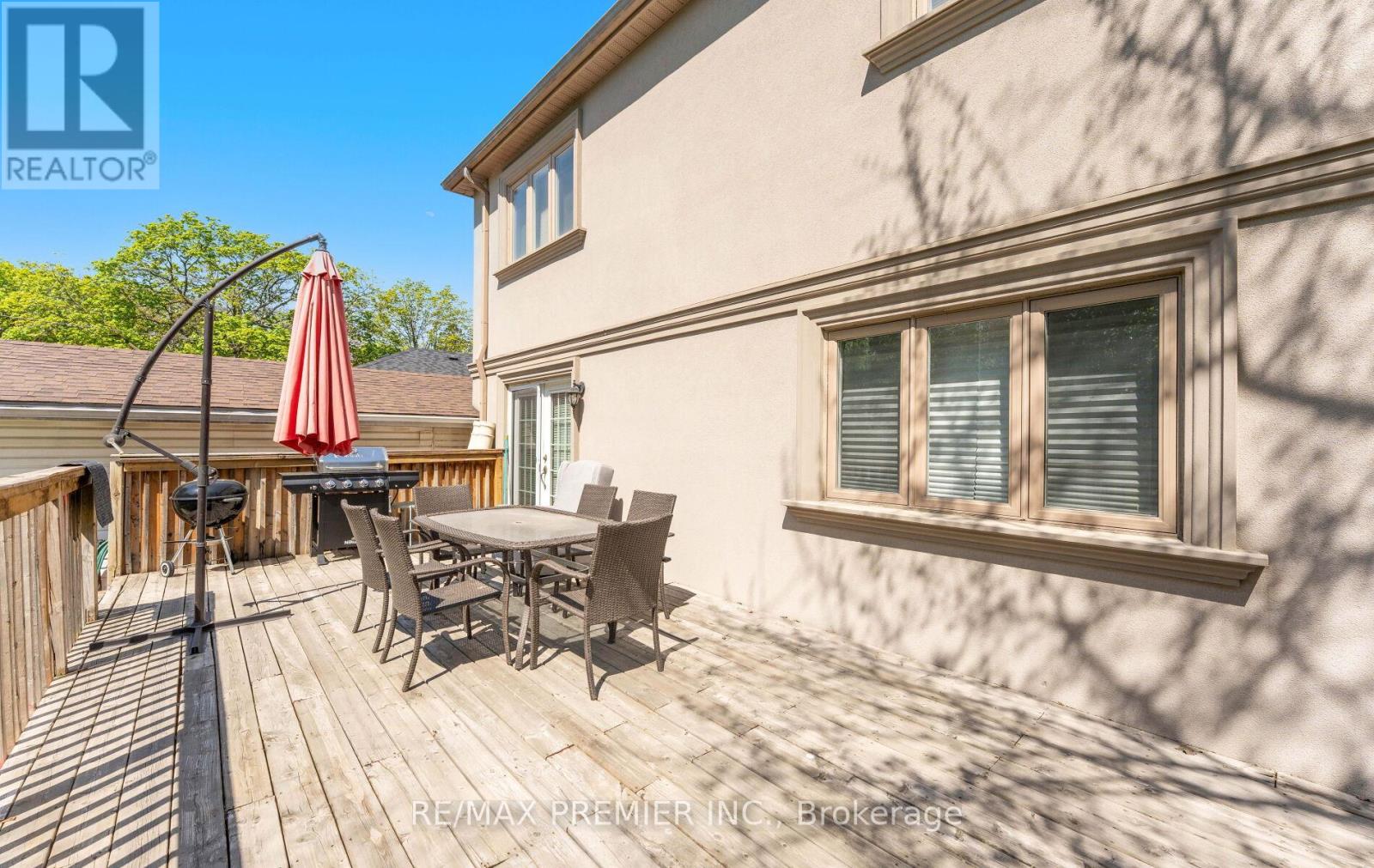 21 Yvonne Avenue, Toronto, Ontario  M3L 1C8 - Photo 29 - W12538878