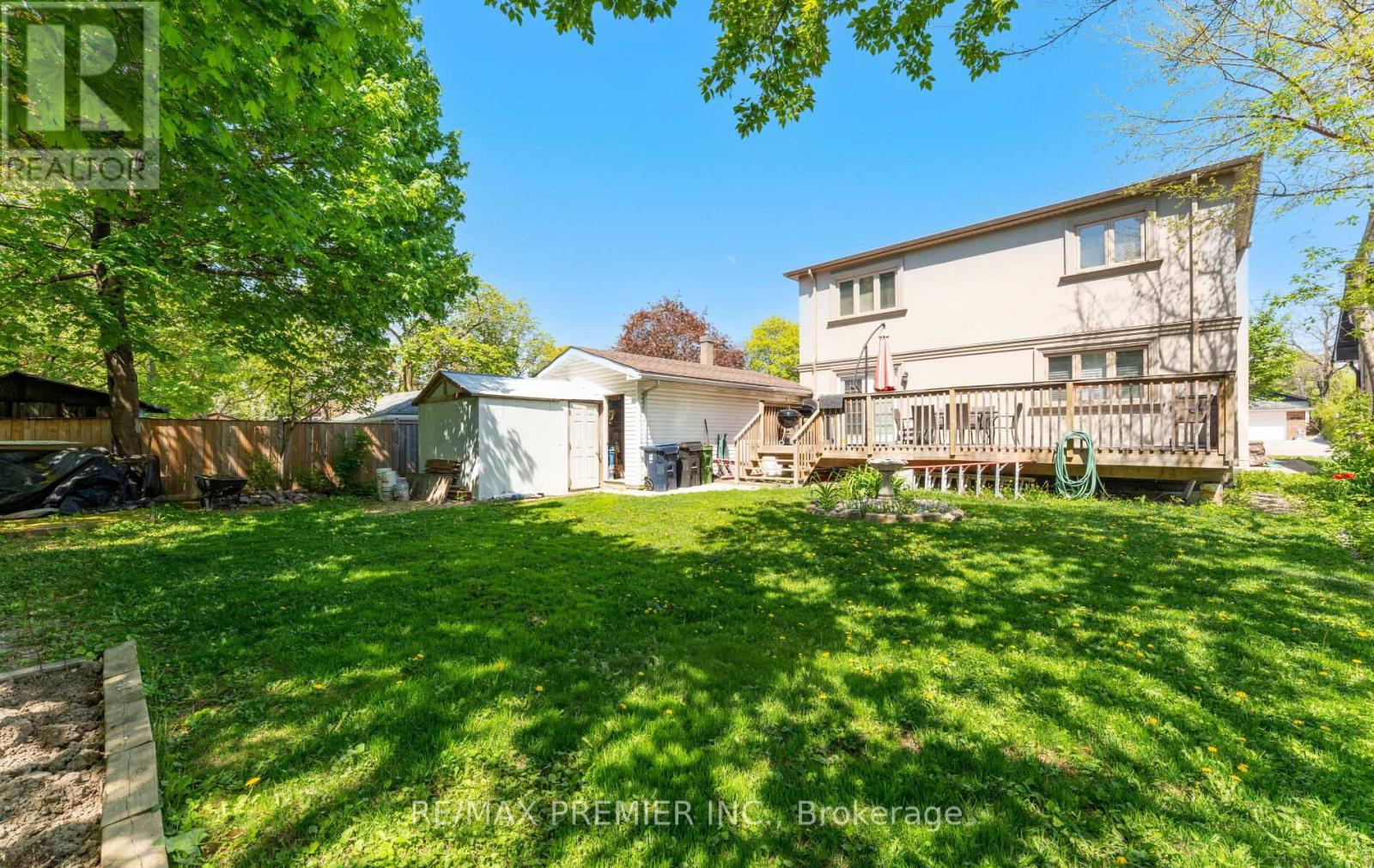 21 Yvonne Avenue, Toronto, Ontario  M3L 1C8 - Photo 31 - W12538878