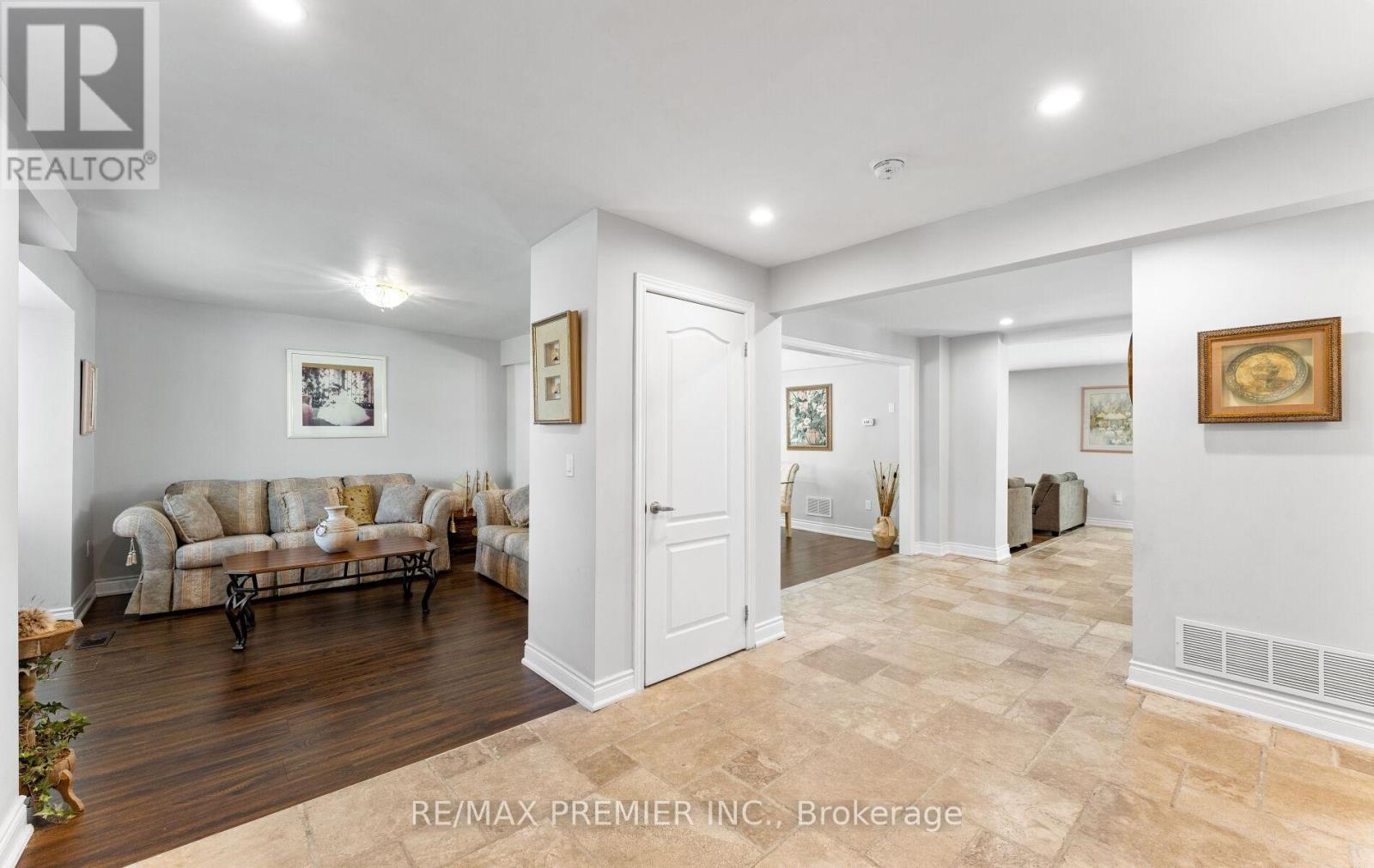 21 Yvonne Avenue, Toronto, Ontario  M3L 1C8 - Photo 5 - W12538878