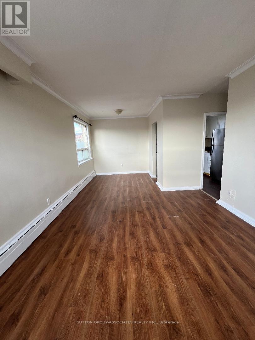 5 - 125 Ewart Avenue, Toronto, Ontario  M6M 1N1 - Photo 2 - W12538920