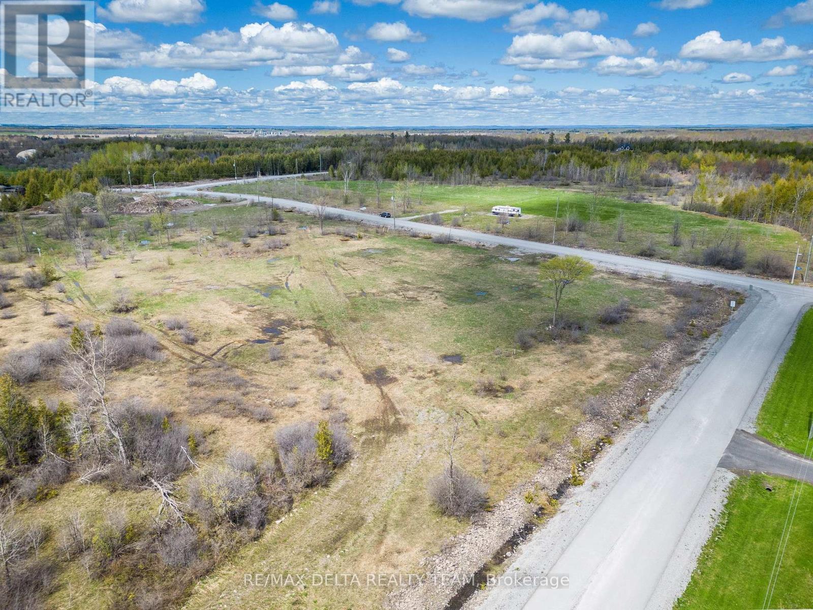 7910 Iveson Drive, Ottawa, Ontario  K0A 2P0 - Photo 3 - X12538952