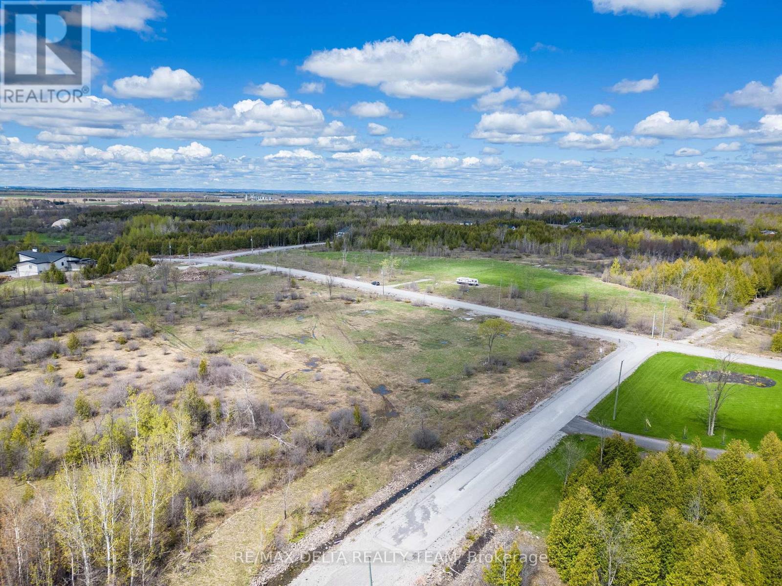 7910 Iveson Drive, Ottawa, Ontario  K0A 2P0 - Photo 4 - X12538952