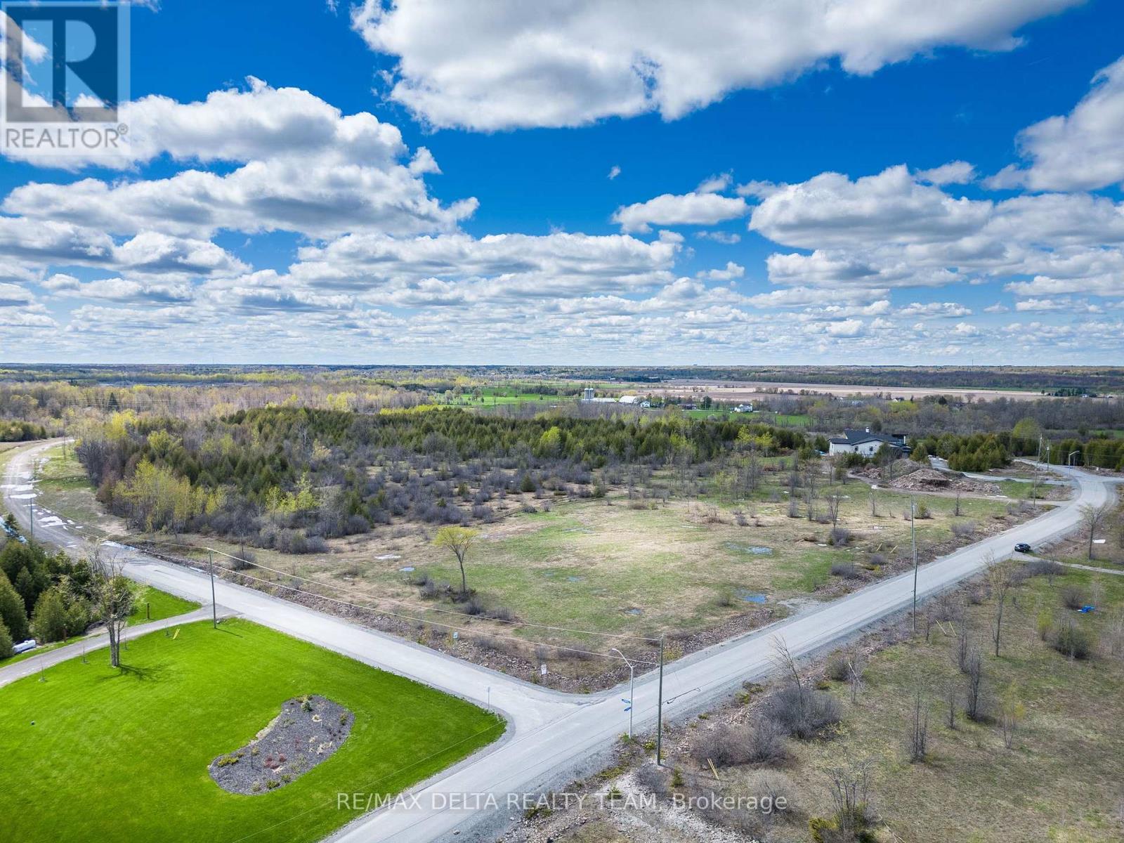 7910 Iveson Drive, Ottawa, Ontario  K0A 2P0 - Photo 8 - X12538952