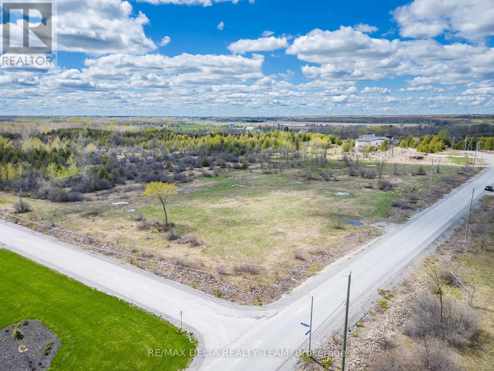 7910 Iveson Drive, Ottawa, Ontario  K0A 2P0 - Photo 9 - X12538952