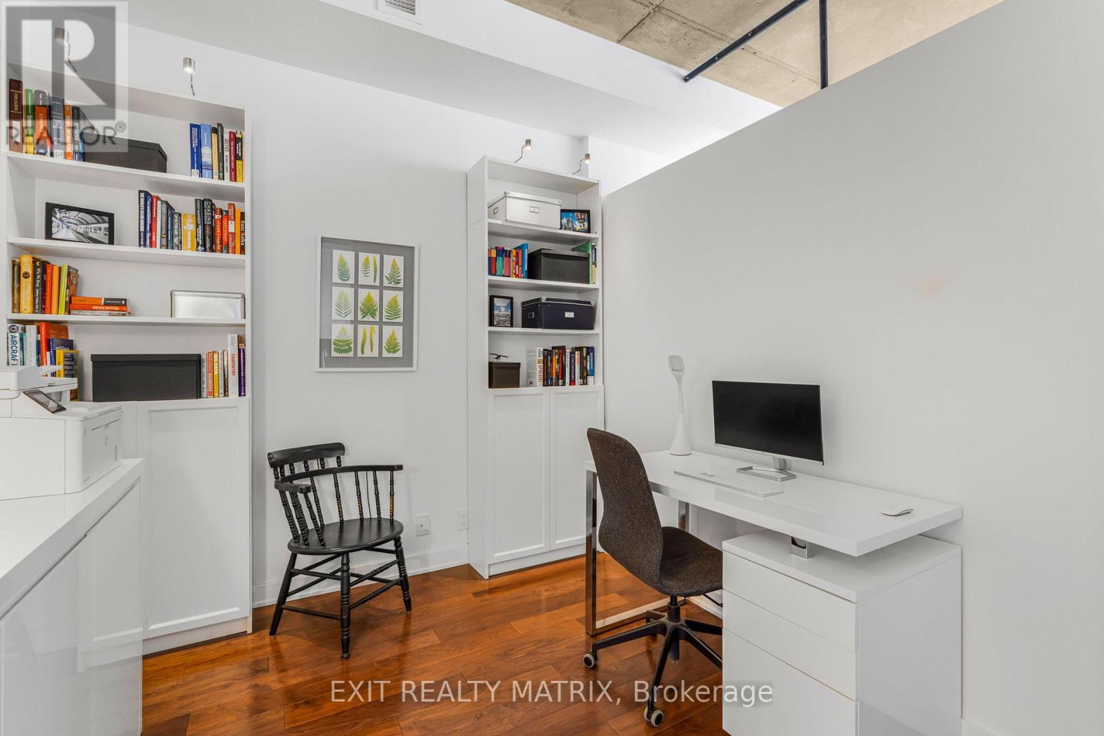 749 - 340 Mcleod Street, Ottawa, Ontario K2P 1A4 - Photo 13 - X12538972